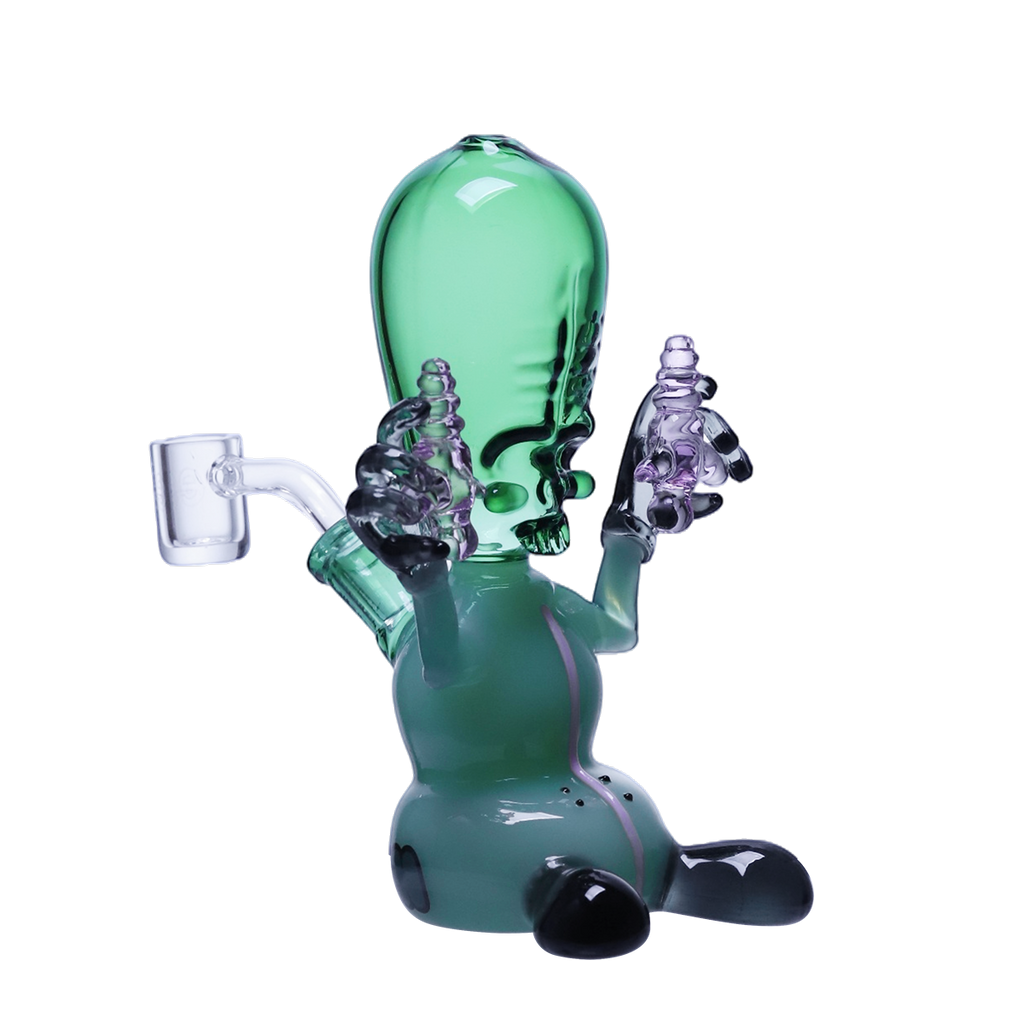 Alien finally found Earth’s good stuff