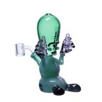 Alien finally found Earth’s good stuff